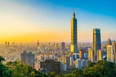 Güzel manzara ve cityscape taipei 101 bina ve günbatımı zaman şehir manzarası Tayvan mimarisinde