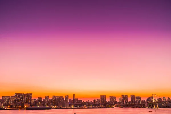 Vacker Arkitektur Byggnad Stadsbilden Tokyo Stad Med Regnbågsbron Twilight Solnedgång — Stockfoto