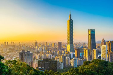 Güzel manzara ve cityscape taipei 101 bina ve günbatımı zaman şehir manzarası Tayvan mimarisinde