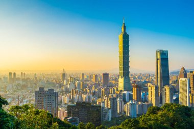 Güzel manzara ve cityscape taipei 101 bina ve günbatımı zaman şehir manzarası Tayvan mimarisinde