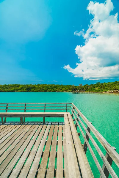 Wooden Pier Bridge Tropical Beach Sea Paradise Island Travel Vacation — Stock Photo, Image