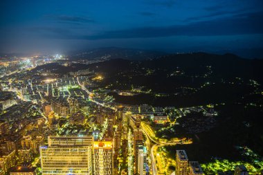 Taipei şehir manzarası geceleri Tayvan'da bina güzel mimari