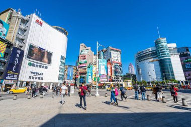 Taipei, Tayvan 30 Kasım 2018: Ximending piyasasıdır alışveriş yeni moda ve yiyecek bir şeyler bulmak için popüler bir yer Taipei