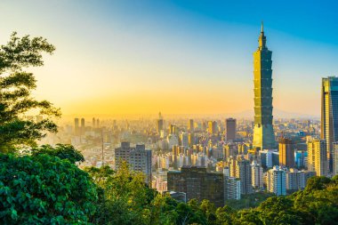 Güzel manzara ve cityscape taipei 101 bina ve günbatımı zaman şehir manzarası Tayvan mimarisinde
