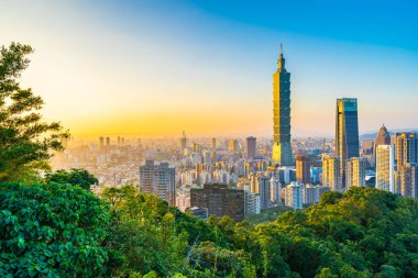 Güzel manzara ve cityscape taipei 101 bina ve günbatımı zaman şehir manzarası Tayvan mimarisinde
