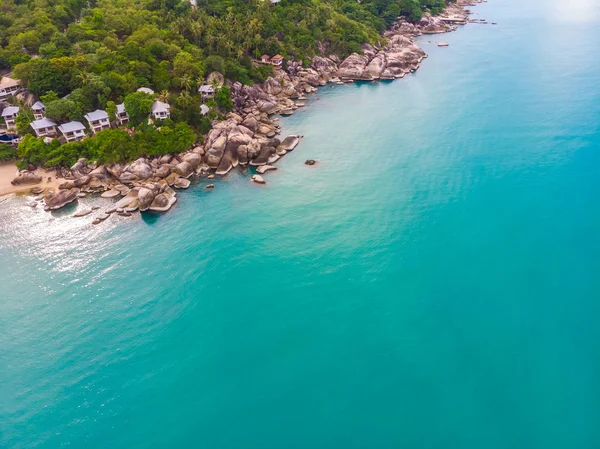 Luchtfoto Van Het Tropische Strand Zee Met Palmbomen Andere Boom — Stockfoto