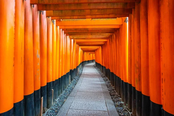 Piękny Fushimi Inari Sanktuarium Świątyni Kioto Japonii — Zdjęcie stockowe