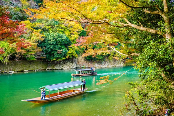 Belo Rio Arashiyama Com Árvore Folha Bordo Barco Torno Lago — Fotografia de Stock