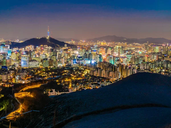 Hermoso Edificio Arquitectura Paisaje Urbano Con Torre Ciudad Seúl Corea — Foto de Stock