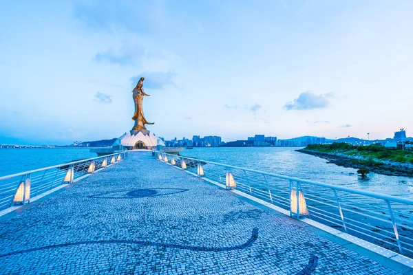 美丽的昆我雕像地标在澳门市 — 图库照片