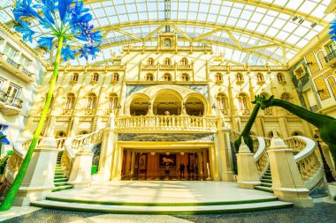 Çin, Makao - 9 Eylül 2018 - güzel lüks iç mgm hotel resort ve macau şehir casino