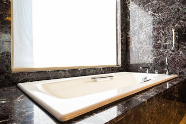 Güzel lüks beyaz küvet relax and spa banyo iç için