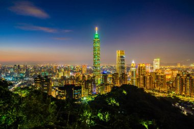 Güzel manzara ve cityscape taipei 101 yapı ve Mimarlık twilight ve gece Tayvan City