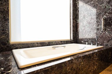 Güzel lüks beyaz küvet relax and spa banyo iç için