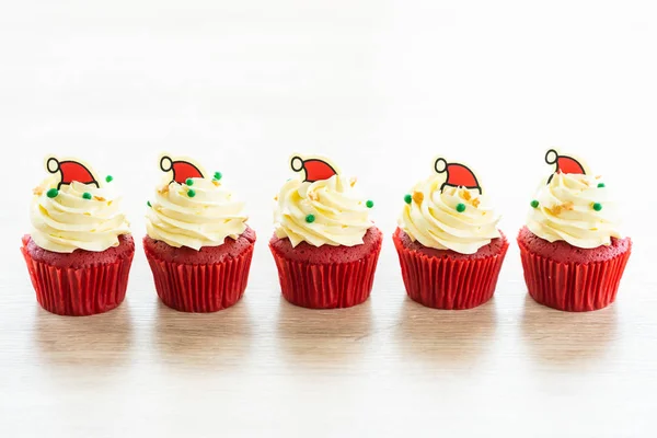 Sweet Dessert Cupcake Red Velvet Chocolate Christmas Hat Top — Stock Photo, Image