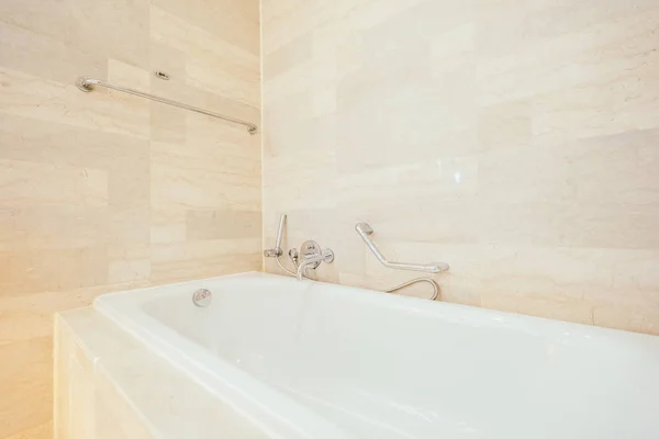 Vasca Bagno Bianca Decorazione Interna Del Bagno — Foto Stock