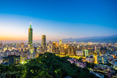 Güzel manzara ve cityscape taipei 101 yapı ve Mimarlık twilight ve gece Tayvan City