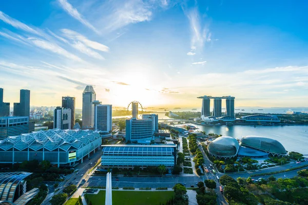 Прекрасної Архітектури Будівлі Зовнішніх Cityscape Сінгапур Сіті Горизонт Білі Хмари — стокове фото