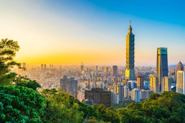 Güzel manzara ve cityscape taipei 101 bina ve günbatımı zaman şehir manzarası Tayvan mimarisinde