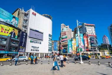Taipei, Tayvan 30 Kasım 2018: Ximending piyasasıdır alışveriş yeni moda ve yiyecek bir şeyler bulmak için popüler bir yer Taipei