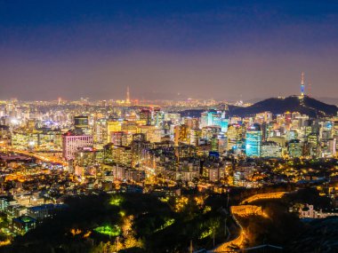 Bina Cityscape Kulesi Seoul City Güney Kore ile güzel mimari