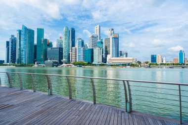 Singapur, 21 Ocak 2019: gökdelen marina defne Singapur City çevresinde bina güzel mimari
