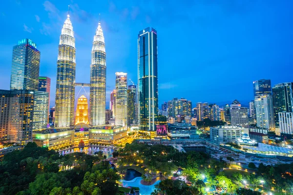 Prachtige Architectuur Bouwen Exterieur Stad Kuala Lumpur Skyline Bij Nacht — Stockfoto