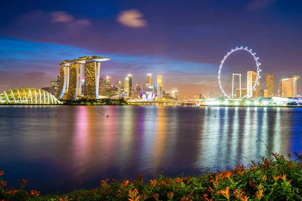 Piękna Architektura Budynek Drapacz Chmur Okolicy Marina Bay Mieście Singapore — Zdjęcie stockowe