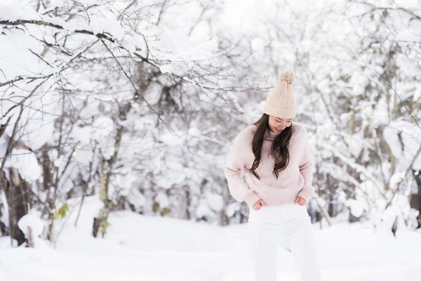 Portrait Young Beautiful Asian Woman Smile Happy Travel Enjoy Snow — Stock Photo, Image