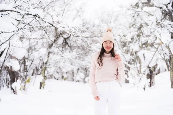 Portrait Young Beautiful Asian Woman Smile Happy Travel Enjoy Snow — Stock Photo, Image