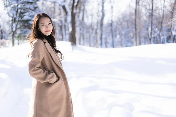 Retrato Jovem Asiática Bonita Mulher Sorrir Feliz Viagem Desfrutar Com — Fotografia de Stock