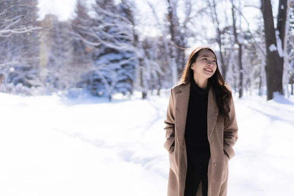 Retrato Jovem Asiática Bonita Mulher Sorrir Feliz Viagem Desfrutar Com — Fotografia de Stock