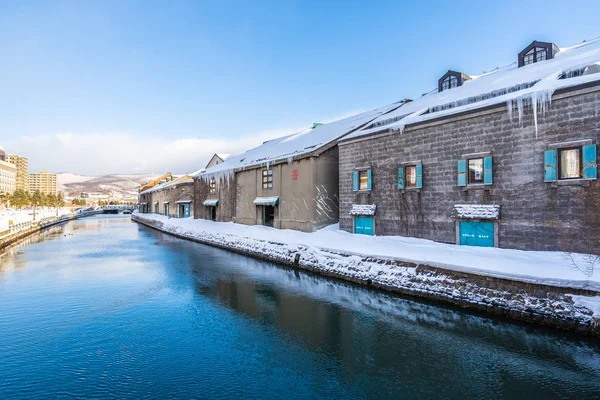 日本北海道冬季和雪季小塔鲁运河的美丽景观和城市景观 — 图库照片