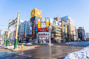 Sapporo Hokkaido, Japonya - 3 Şubat 2019 Susukino bölgenin her şehirde bina güzel mimari