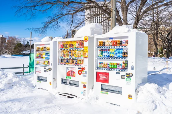 日本北海道 2019年2月2日雪冬季节自动售货机 — 图库照片