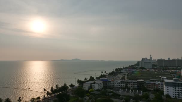 Riprese Panoramiche Della Bellissima Spiaggia Della Città Pattaya Tramonto Thailandia — Video Stock