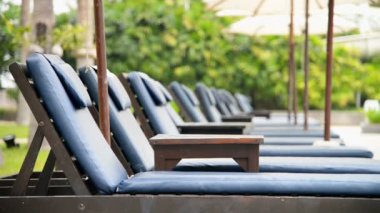 tatil beldesinde yüzme havuzu doğal görüntüleri