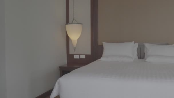 Otel Yatak Odası Lüks Görüntüleri — Stok video