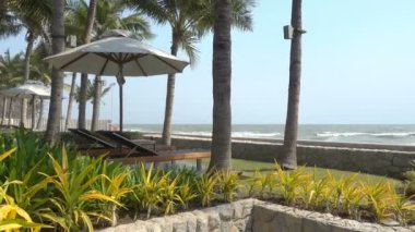 Güzel dalgalı denizin sakin görüntüleri.