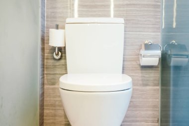 Güzel lüks beyaz klozet ve banyo iç kase