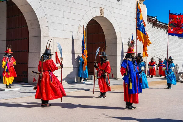 Seoul Zuid Korea December 2018 Soldaat Ceremonie Show Rond Gyeongbokgung — Stockfoto