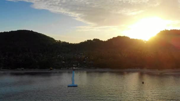 Imagens Tranquilas Belo Mar Ondulado Pôr Sol — Vídeo de Stock