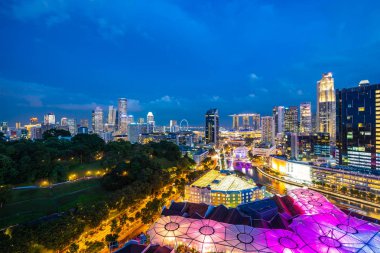 Singapur şehir manzarası dış twilight ve gece zaman bina güzel mimari