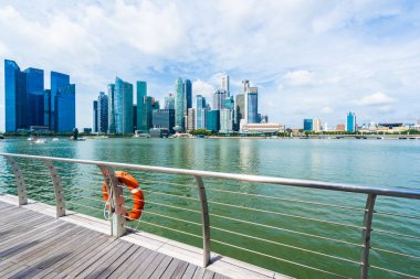 Singapur, 21 Ocak 2019: gökdelen marina defne Singapur City çevresinde bina güzel mimari