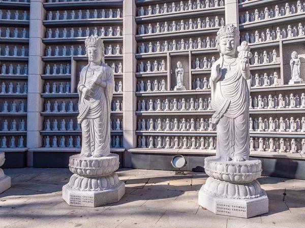 Hermosa Estatua Budista Templo Bongeunsa Ciudad Seúl Corea Del Sur — Foto de Stock