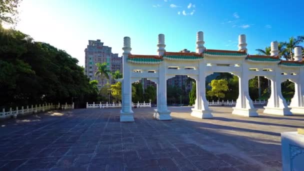 Scenic Footage Ancient Chinese Arch Palace — Stock Video