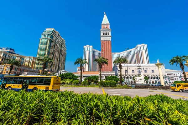 Beautiful architecture building of venetian and other hotel reso — Stock Photo, Image