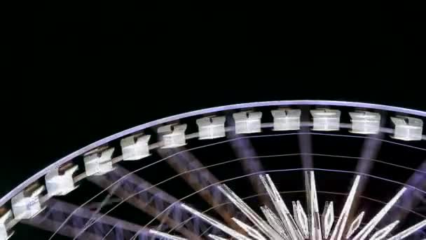 Szenische Aufnahmen Von Riesenrad Vergnügungspark Bei Nacht — Stockvideo