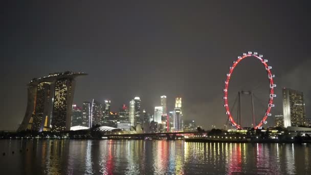 Geceleri Singapur Şehrinde Modern Binaların Doğal Zaman Atlamalı Görüntüleri — Stok video