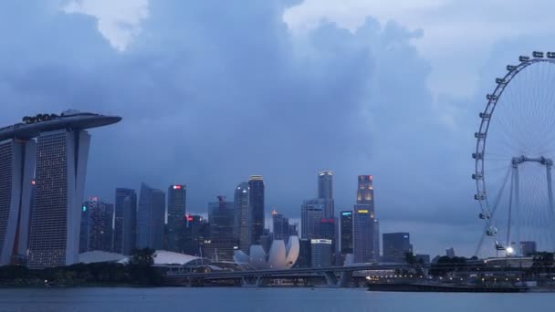 Singapur Şehrinde Modern Binaların Doğal Zaman Atlamalı Görüntüleri — Stok video